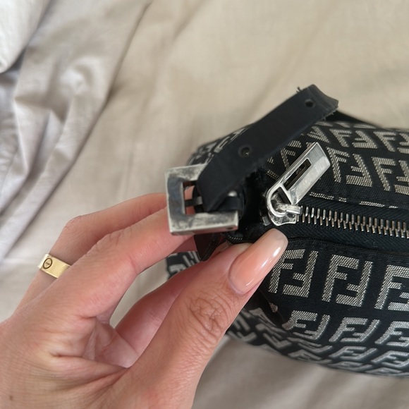 Fendi Baguette Bag black & cream - Picture 5 of 8